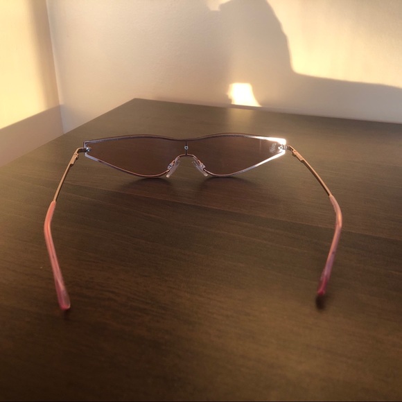 LULU’S Pink Small Sunglasses - Picture 8 of 9